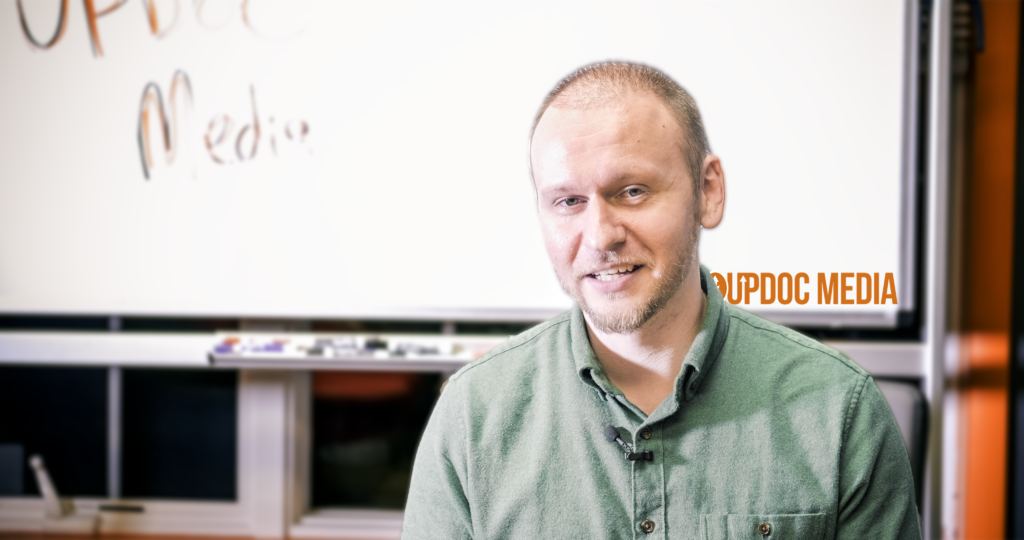 UpDoc Perspective: Storytelling with Clarity vs. Uncertainty